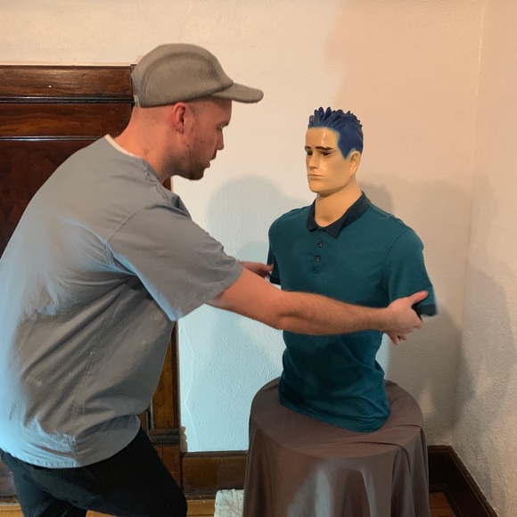 Dapper Man with a soft spot for quality Clothing - Picture 3 of 3